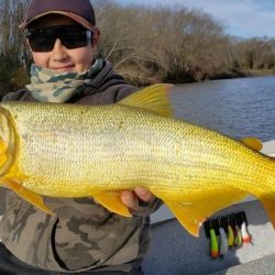 En cuarentena, los guías de Villa Paranacito igual pueden darse el gusto de pescar, porque en Entre Ríos la pesca está habilitada.