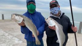 El fin de semana relevamos playas y muelles de la costa atlántica: cuáles están abiertos y qué se puede pescar.