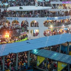  Multitudes de personas se reúnen en transbordadores mientras viajan de regreso a casa antes del festival musulmán Eid al-Adha o el 'Festival del sacrificio' en Dhaka. | Foto:Munir Uz zaman / AFP