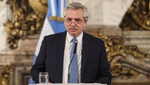 Alberto Fernández reconoció que el fútbol debe esperar para la vuelta a los entrenamientos. // NA