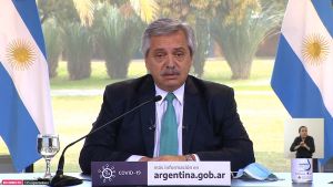 Anuncio del presidente Alberto Fernández junto al gobernador de la provincia de Buenos Aires, Axel Kicillof, y el jefe de Gobierno porteño, Horacio Rodríguez Larreta.