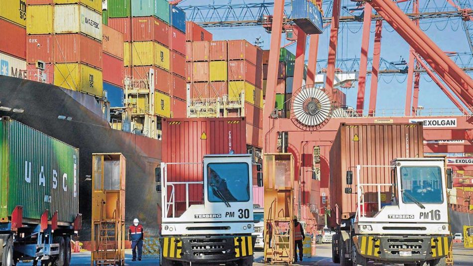20200801_containers_xinhua_g