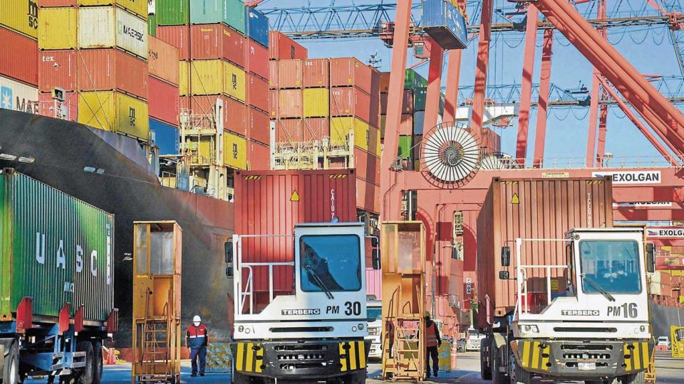 20200801_containers_xinhua_g