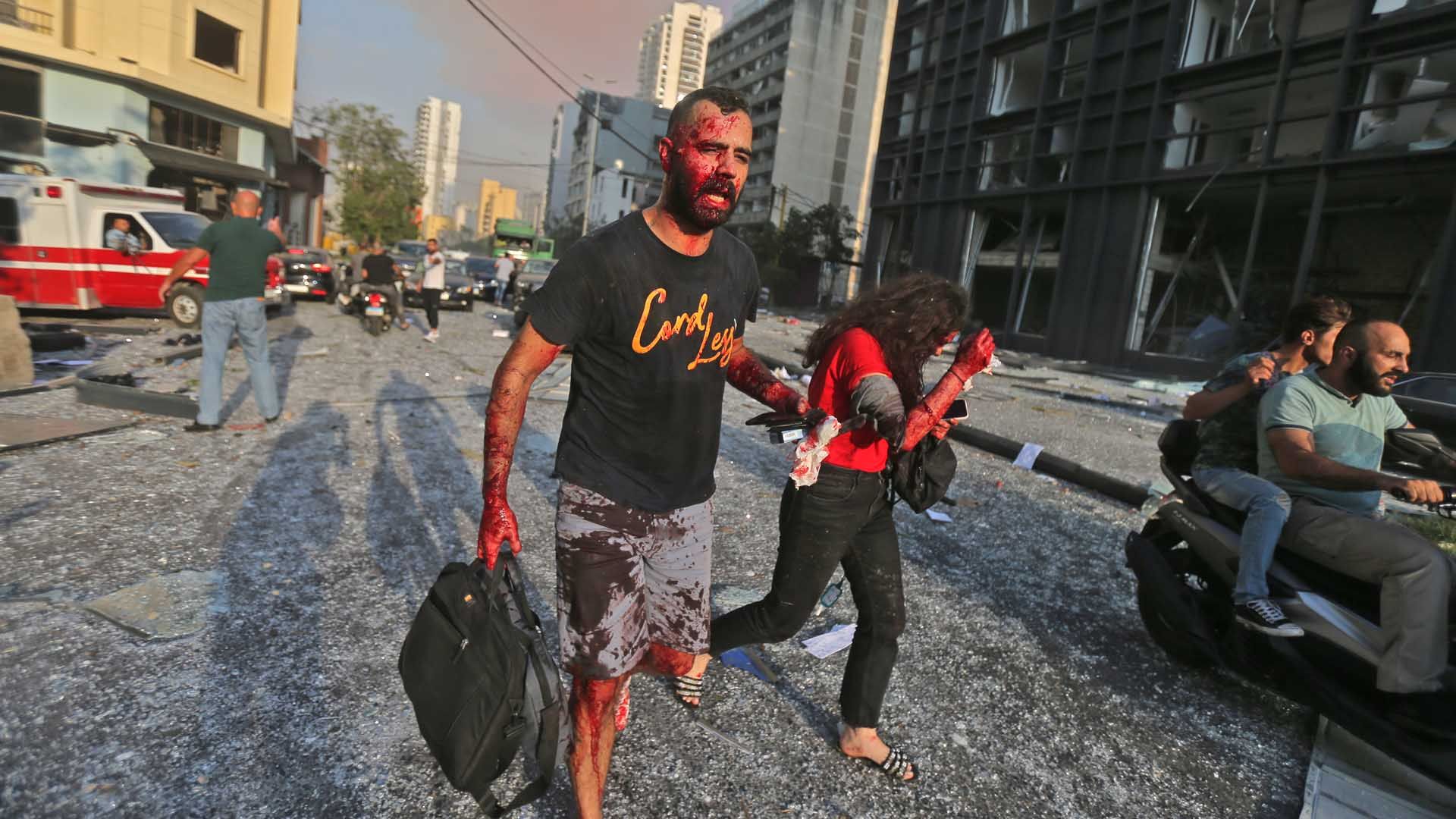 Люди умерли 2020. Взрыв в Бейруте 4 августа 2020.
