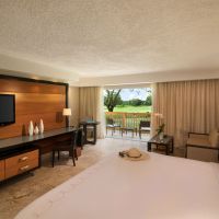 FOTOS | El rey Juan Carlos I dejó España para instalarse en un lujoso resort de República Dominicana