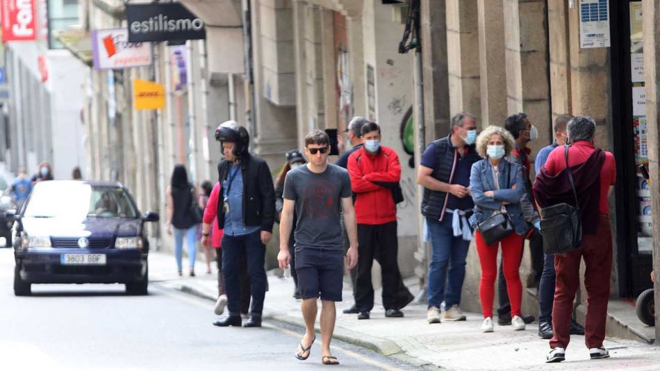 España y jovenes sin barbijo 20200806