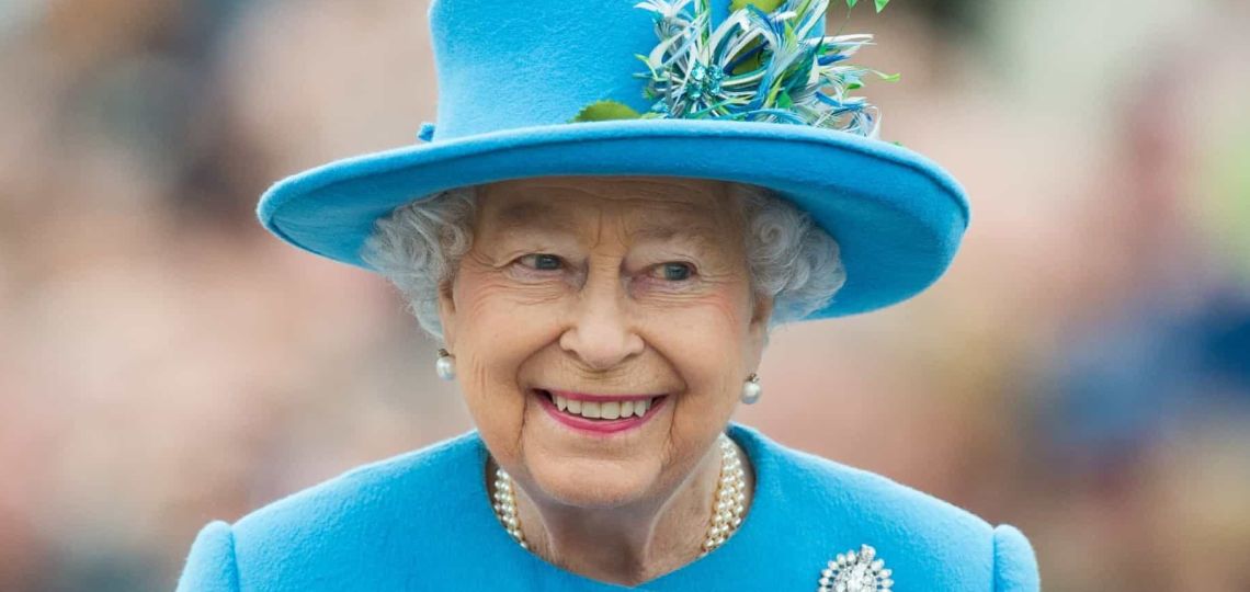 La reina Isabel II lanza su kétchup con sello de la Casa Real