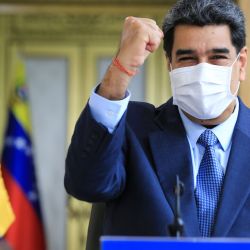 Nicolás Maduro planea adquirir la vacuna rusa. | Foto:DPA
