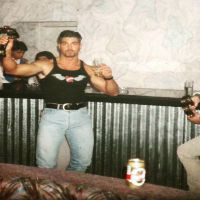 Salen a la luz imágenes inéditas de Ricardo Fort en 1993