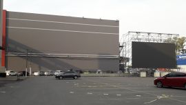 Este jueves 13 de agosto se abre el autocine en el estacionamiento del shopping Las Toscas de Canning, provincia de Buenos Aires.