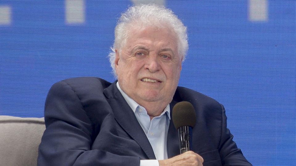 El ex ministro Ginés González García durante el anuncio de la producción de la vacuna contra el coronavirus en Olivos.