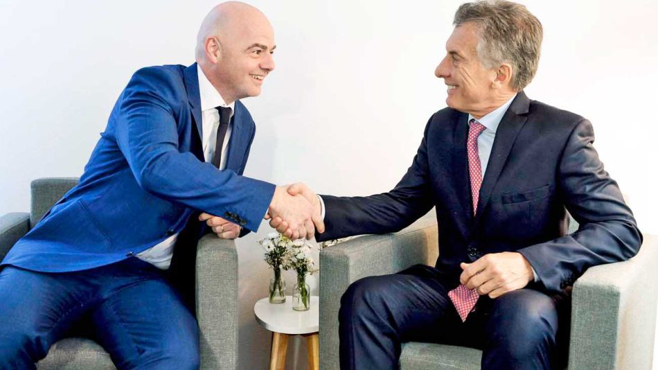 20200816_macri_infantino_fifa_na_g