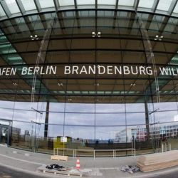 Después de 15 años, finalmente el Aeropuerto de Berlín comenzará a recibir pasajeros con su inauguración en octubre próximo.