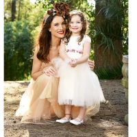 CAMILA CAVALLO Y SU PEQUEÑA HIJA alma