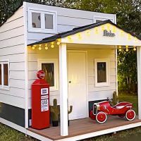 MARLEY AGASAJO A SU HIJO CON SU CASITA PERSONALIZADA