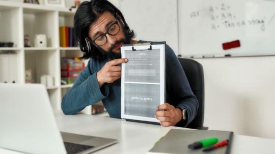 Crónicas de la educación a distancia