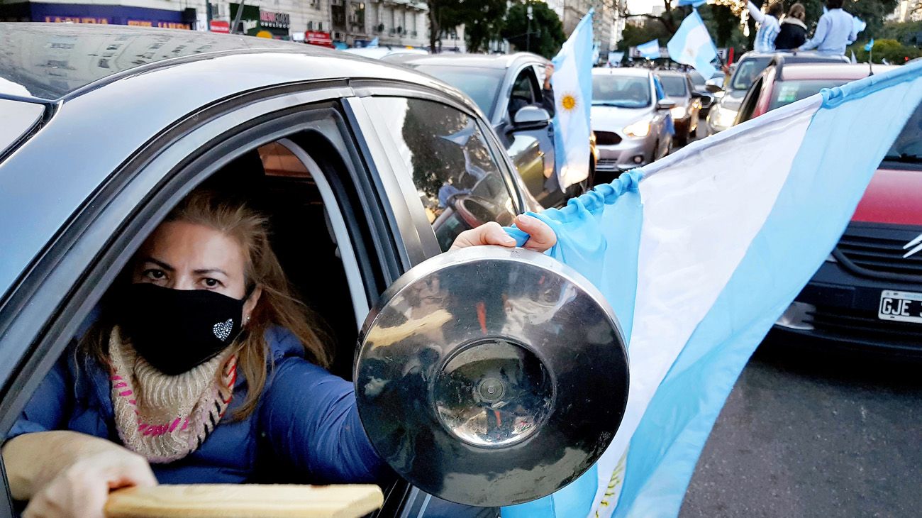 Del 17A al 26A: las mejores postales que dejan las marchas en cuarentena.