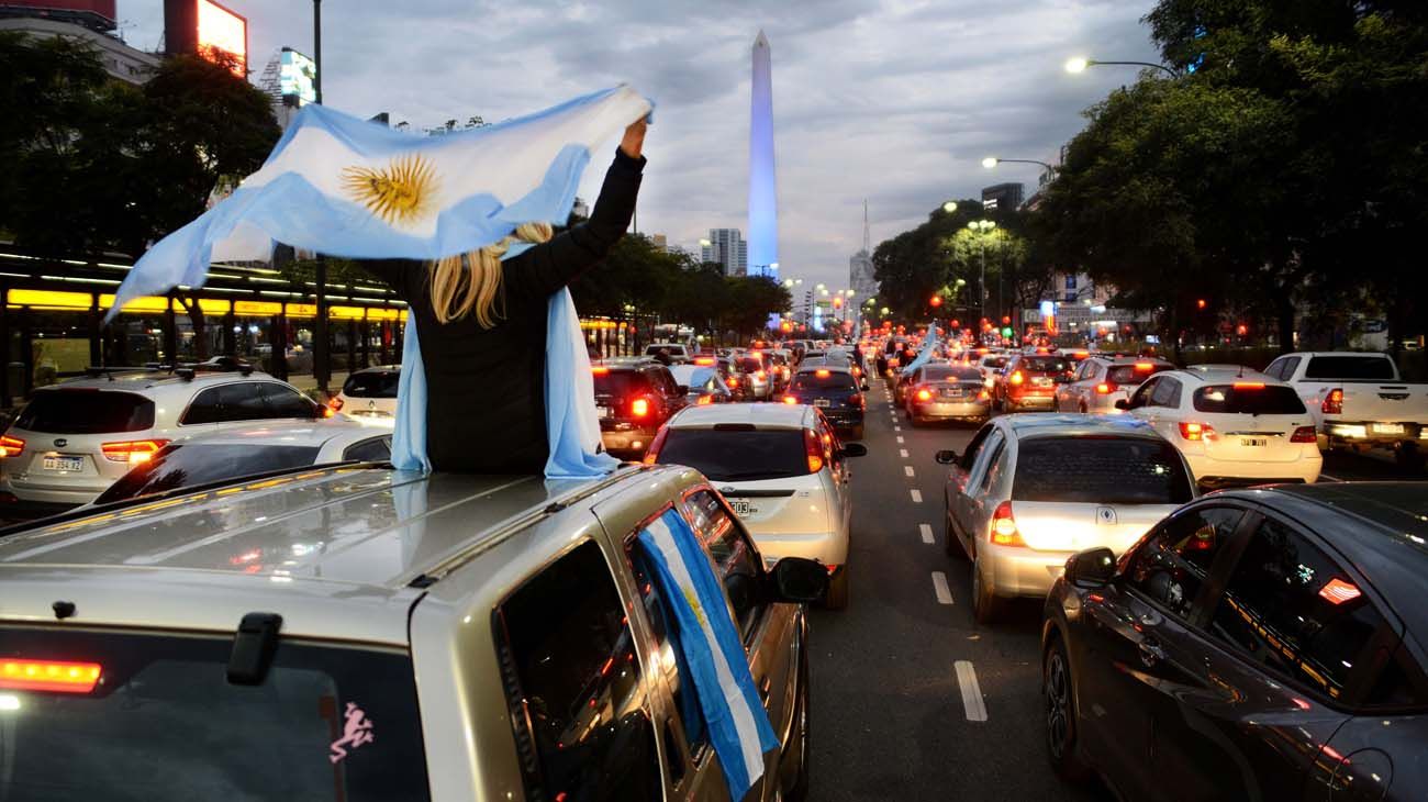 Del 17A al 26A: las mejores postales que dejan las marchas en cuarentena.