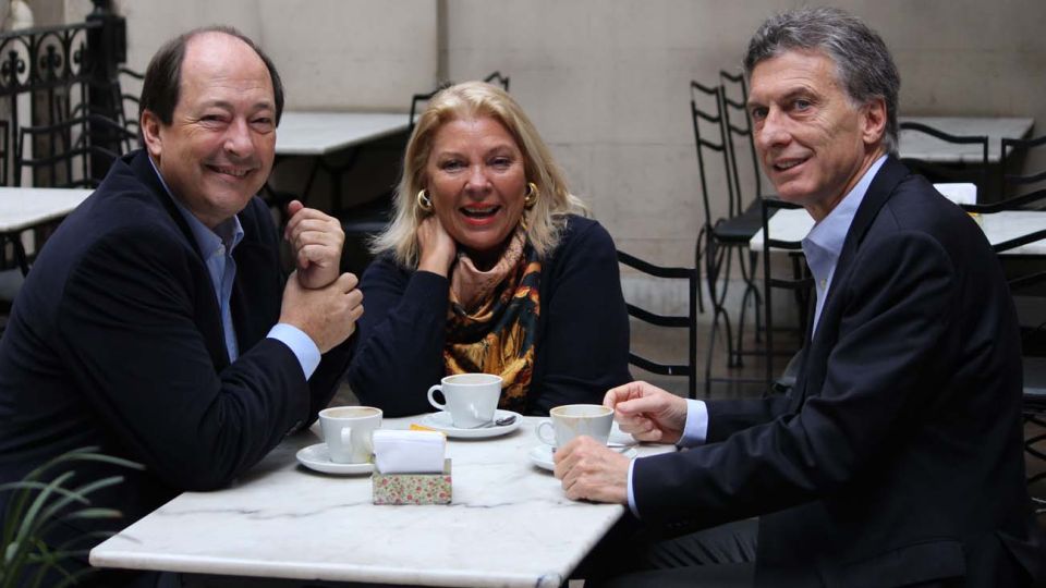 Sanz, Carrió y Macri: el regreso de los fundadores de Cambiemos.