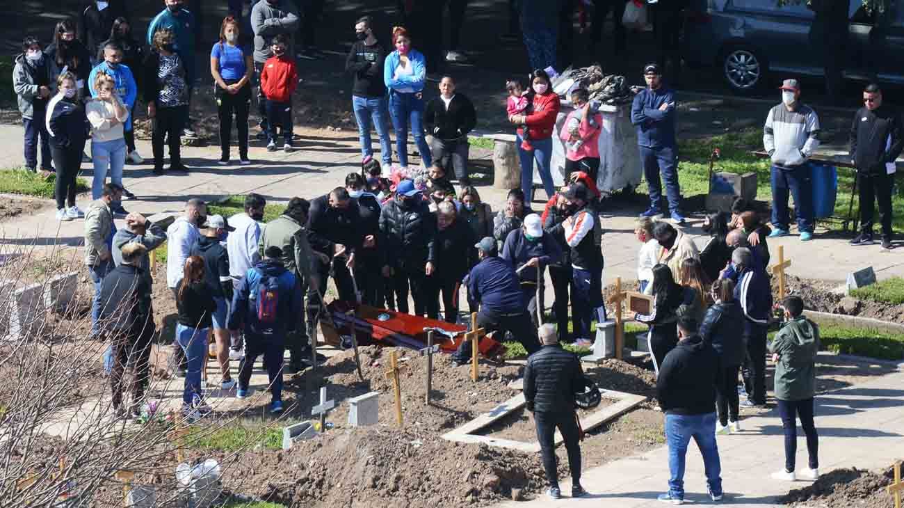 reapertura cementerio de flores