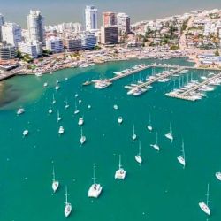 El vecino país del Río de La Plata es muy buscado por los norteamericanos que piensan abandonar su país. 