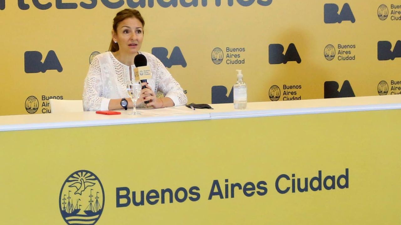 Soledad Acuña, ministra de Edicación porteña, en conferencia por la disputa con Nación por el regreso a las aulas. | Foto:CEDOC