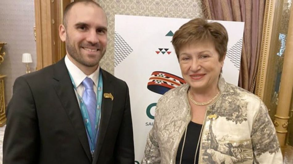 El ministro Guzmán y la titular del FMI, Kristalina Goergieva.