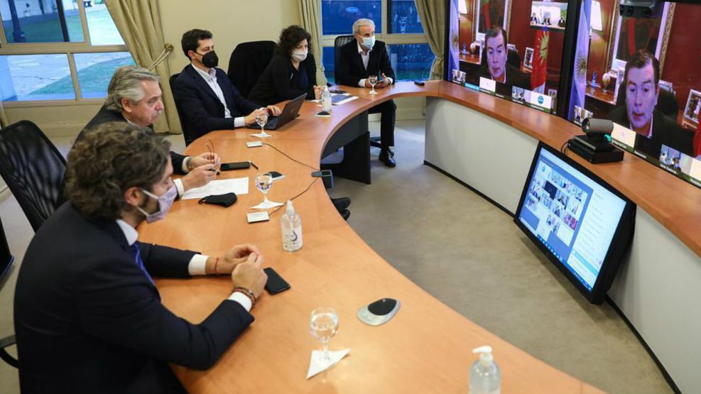 Una postal de la videoconferencia del presidente Alberto Fernández con gobernadores en Olivos.