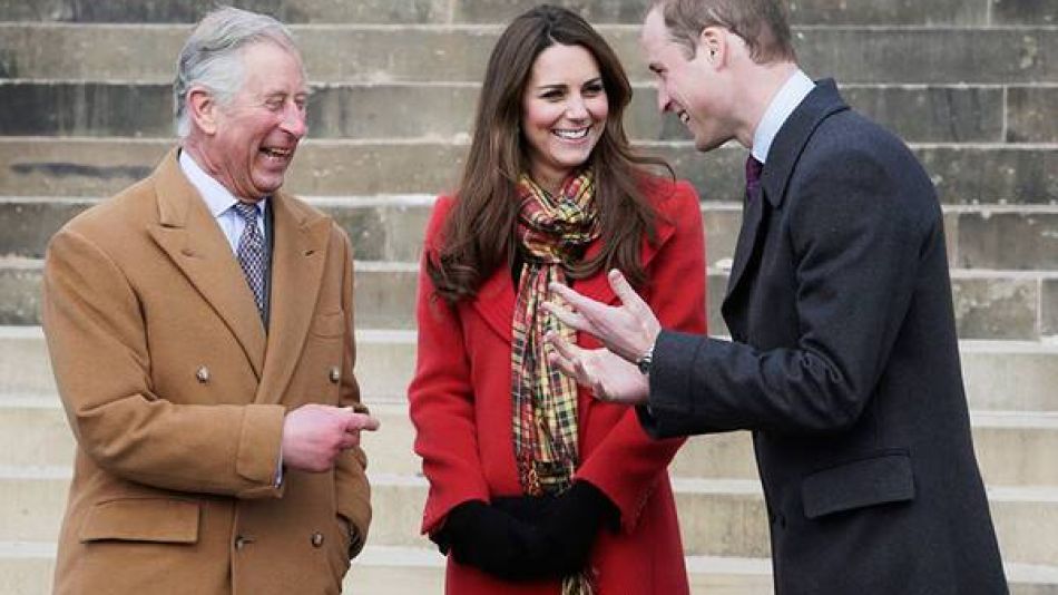 El Príncipe William y Kate Middleton podrían "robar" el trono al príncipe Carlos