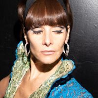 Mirá el look vintage de Juana Viale para La Noche de Mirtha