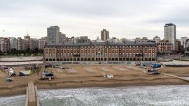 Así está Mar del Plata: vacía por el retroceso en las etapas de la cuarentena.