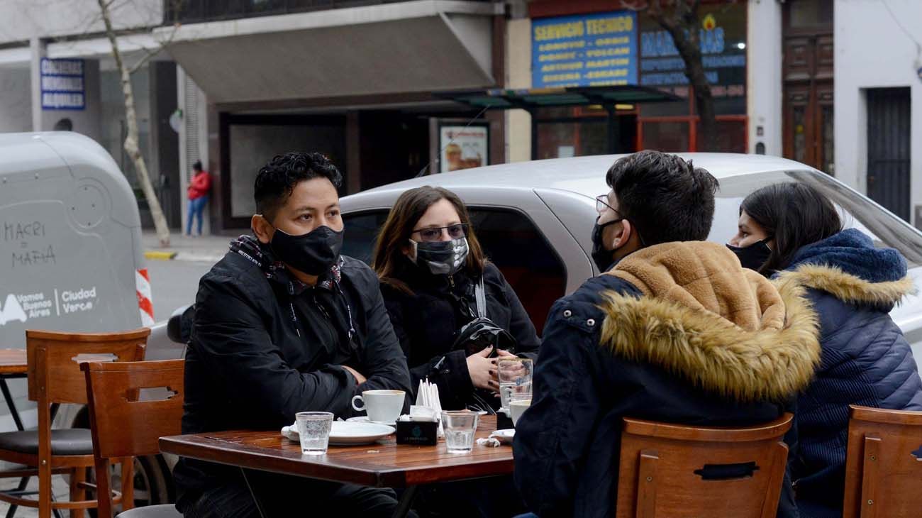 Por ahora solo podrán usar veredas restaurantes porteños que tenían permiso antes de la cuarentena