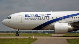 El histórico vuelo partió del aeropuerto de Tel Aviv y aterrizó en Abu Dabi.