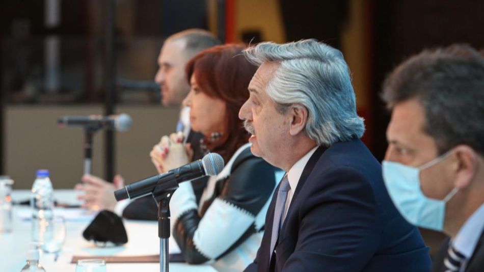 alberto fernandez cristina kirchner massa deuda g_20200831