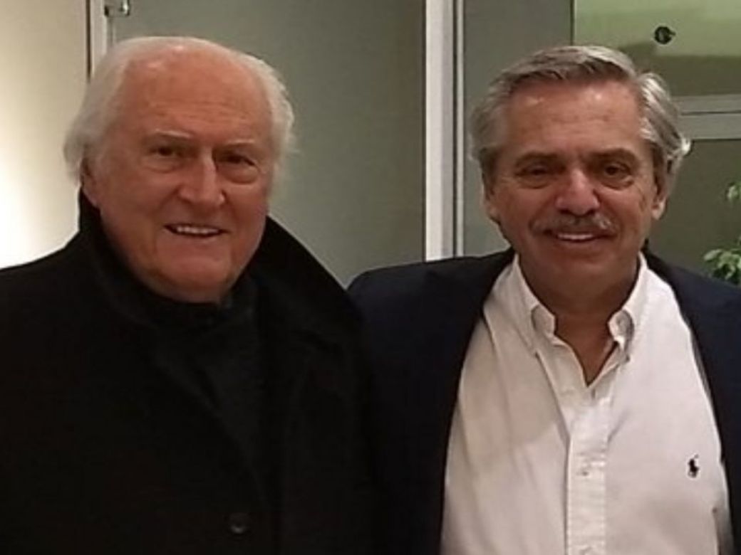 Murió Pino Solanas en París, donde estaba internado por coronavirus | Perfil