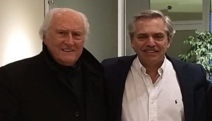 Pino Solanas, embajador frente a la UNESCO con Alberto Fernández