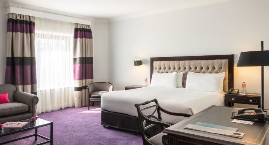 0908-hotel-chica-00-1