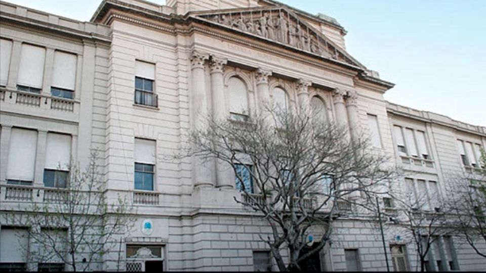 Colegio Nacional de Buenos Aires y el Colegio Carlos Pellegrini 20200901