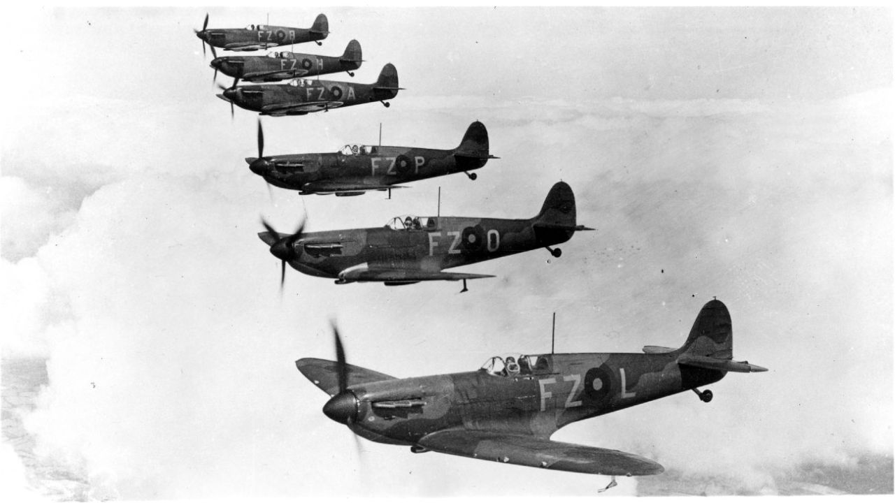 Firmes volamos: los pilotos argentinos que pelearon en la Segunda Guerra  Mundial - Weekend