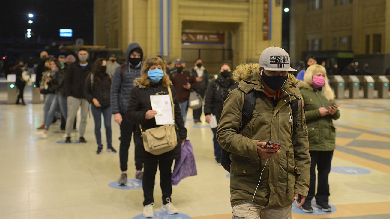 Control de pasajeros en el transporte público en tiempos de coronavirus.