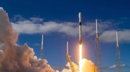 SpaceX lanza al espacio 60 satélites Starlink con un solo cohete