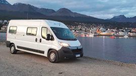 Esta van, en Mis Antgelitos la convirtieron en un motorhome.