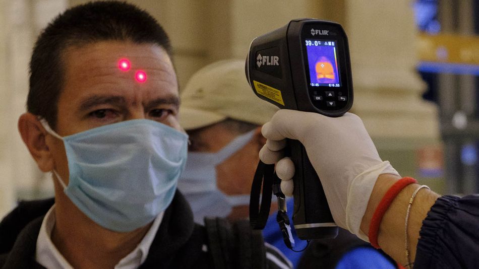 Control de pasajeros en el transporte público en tiempos de coronavirus.