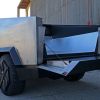 Mirá la copia bosnia de la Tesla Cybertruck