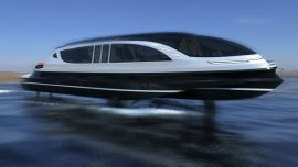 El yate se ofrece en dos versiones, el Hyperyacht y el Seajet Piercer.