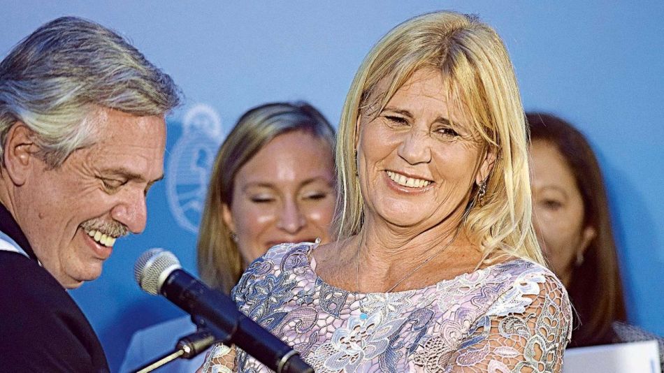 Quién es Marcela Losardo, la ministra en la mira del kirchnerismo