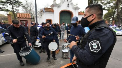 Recrudece el conflicto policial, mientras Alberto y Kicillof definen en Olivos | Perfil