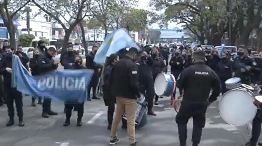 Protesta policial en Olivos 20200909