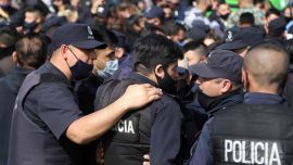 Tercer día de protestas policiales en el Conurbano.