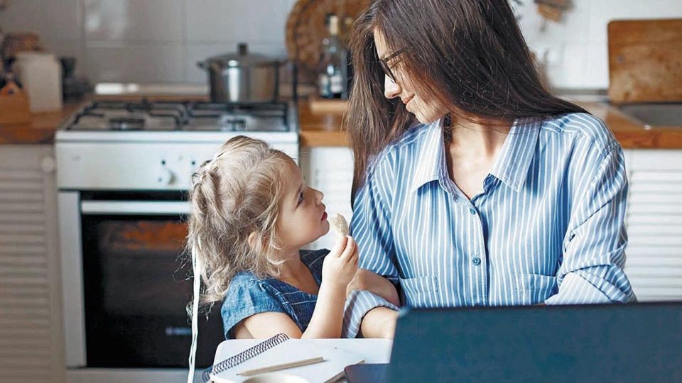 20200913_madre_teletrabajo_home_office_shutterstock_g